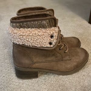 Rock & Candy Brown Heeled Booties, Women’s Size 7.5